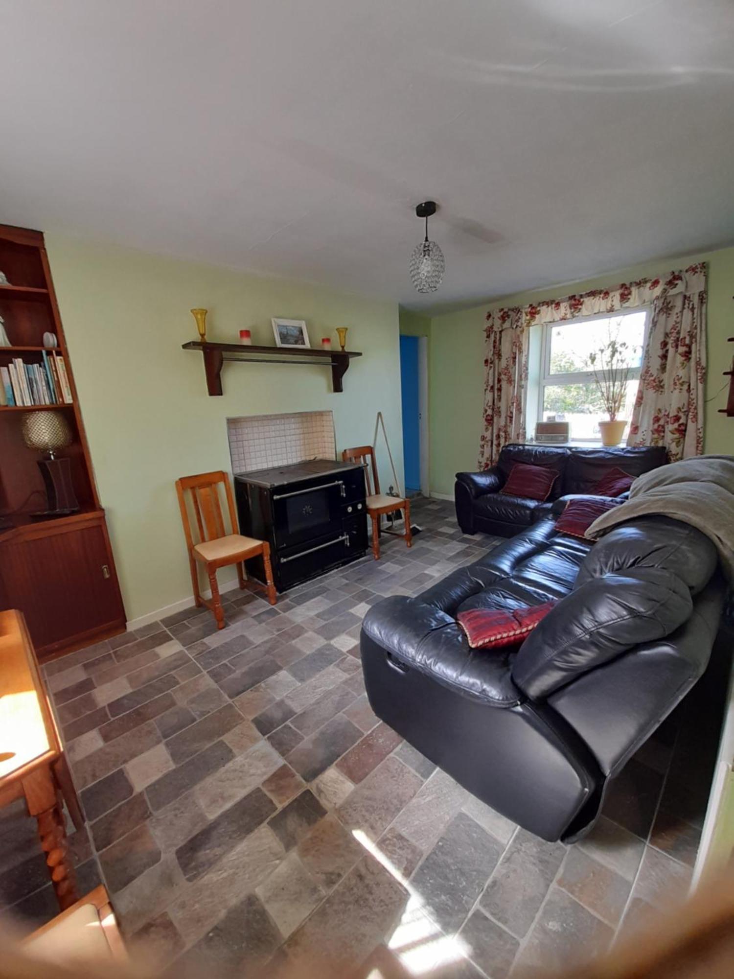Granny'S Cottage, A Lovely Lakeside Cottage Donegal Town Ngoại thất bức ảnh